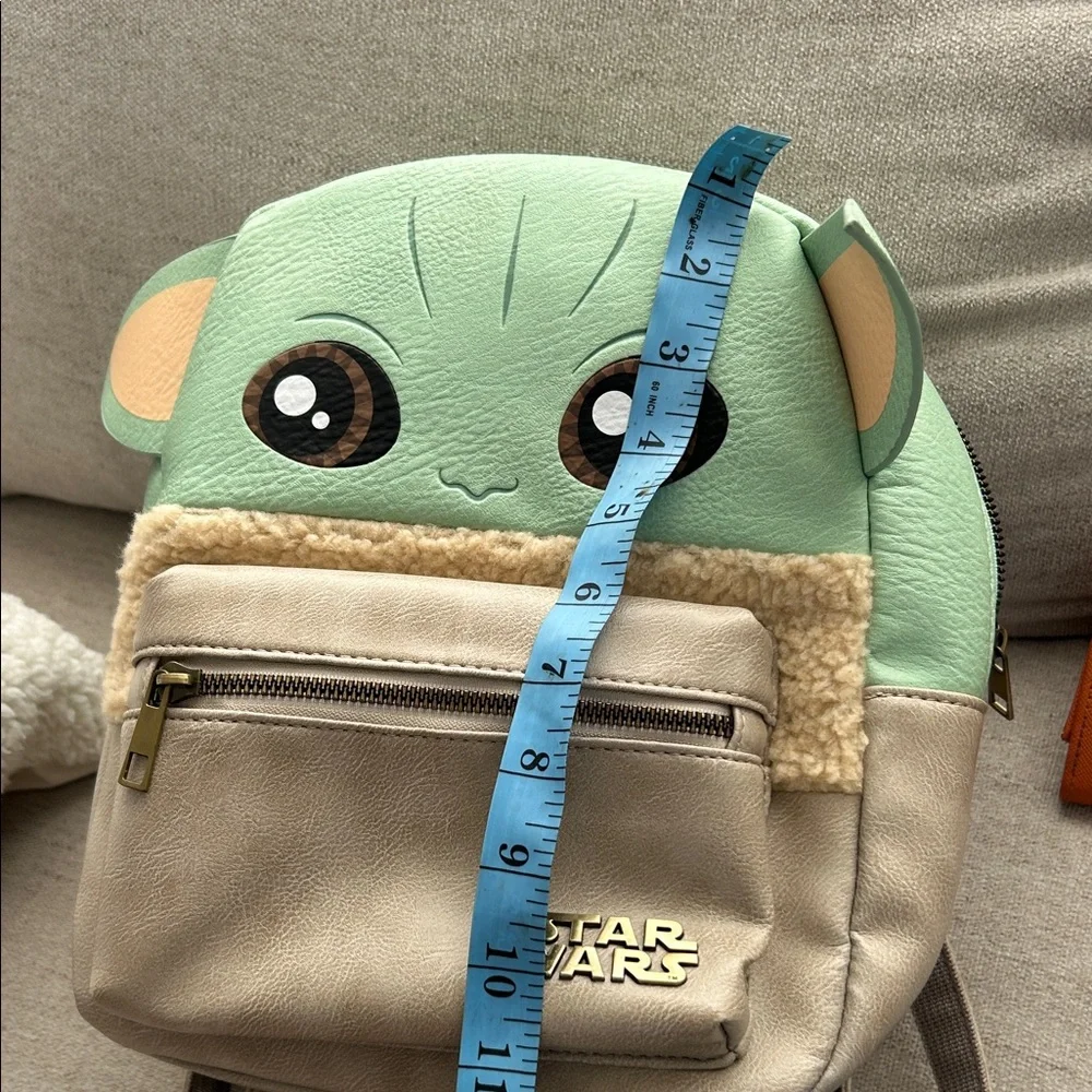 Star Wars l Backpack - Green and Beige Baby Yoda Like new